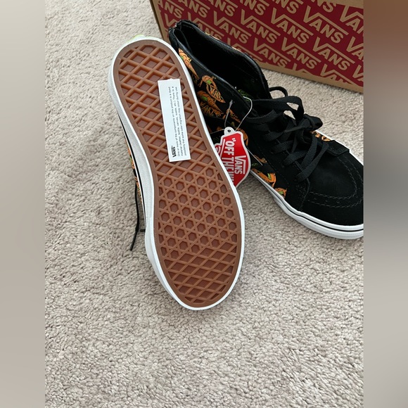 New Halloween Glow in the Dark Pumpkin Sk8 Hi Vans - Picture 10 of 14